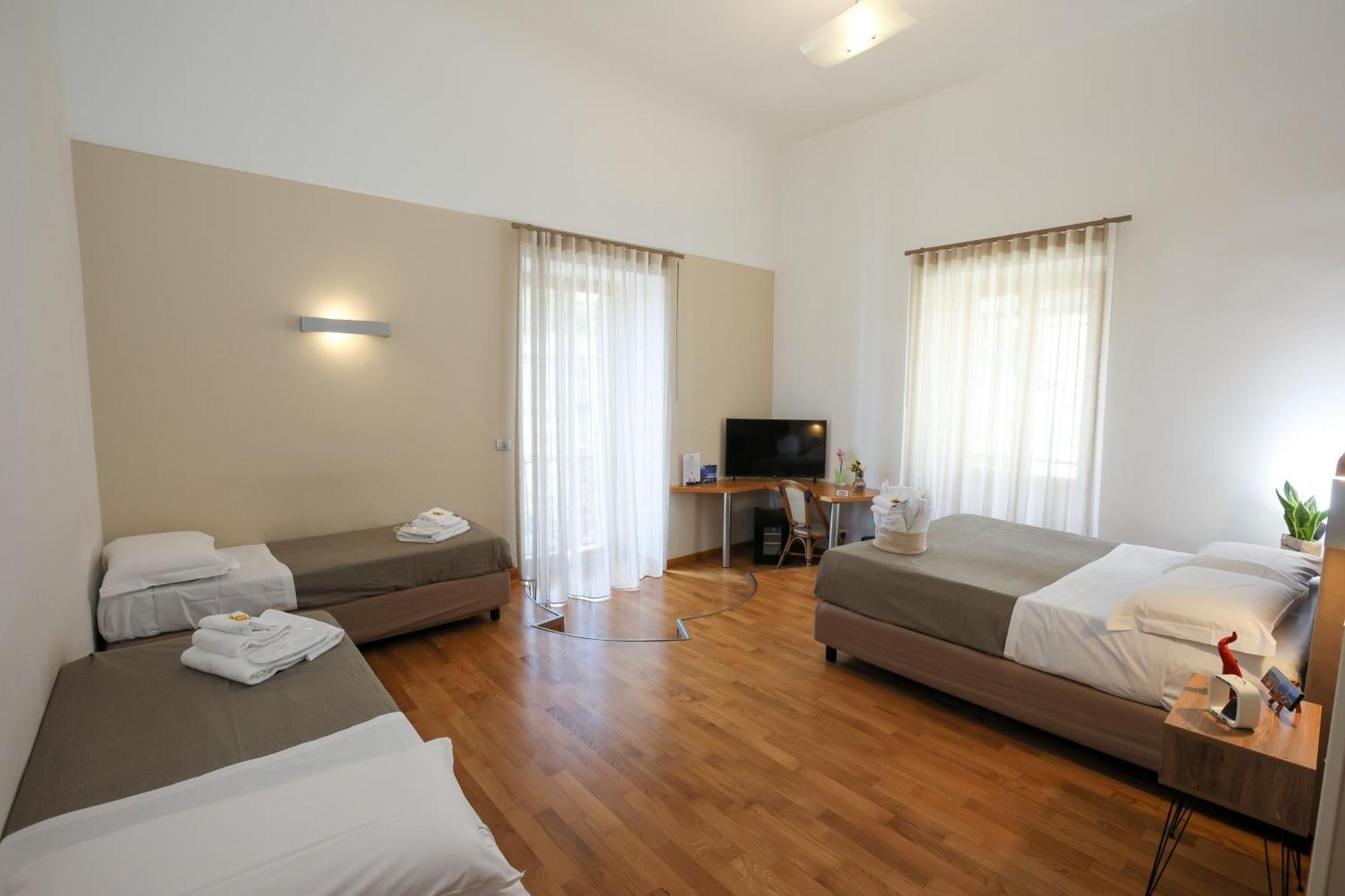 Lungomare Suite & Spa Naples Luaran gambar