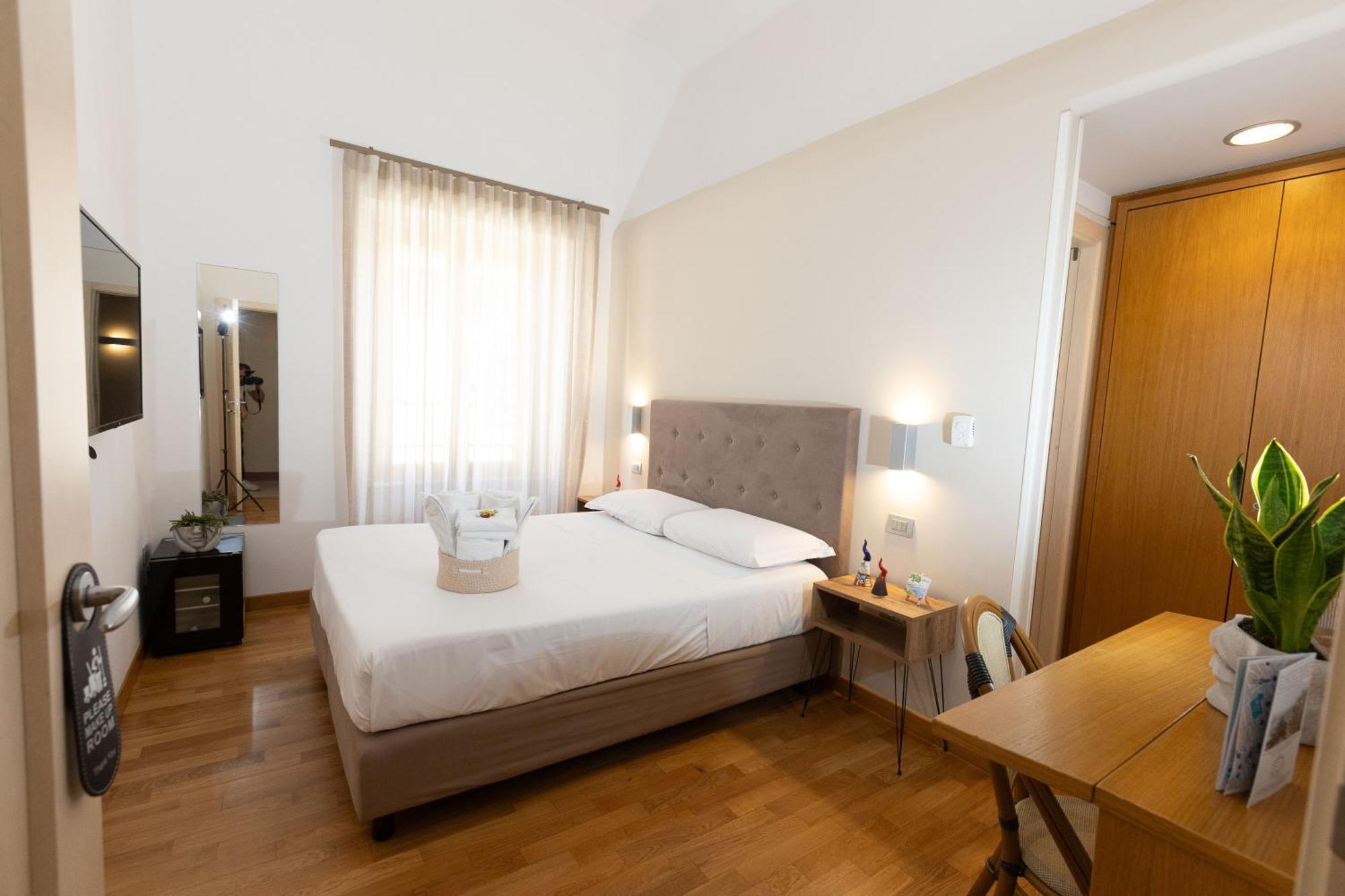 Lungomare Suite & Spa Naples Luaran gambar